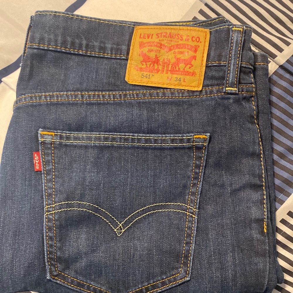 Levi Jean short size 36